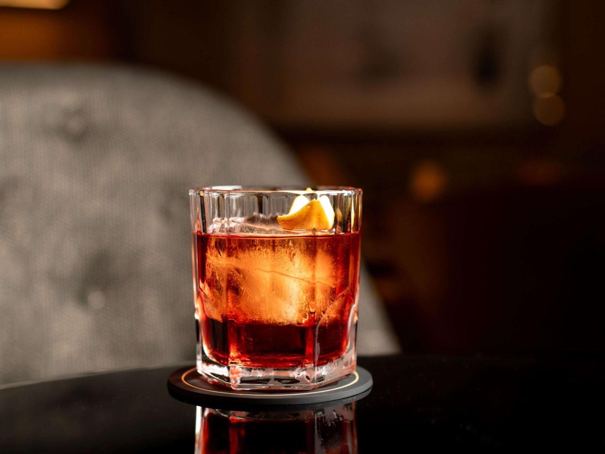 Sofitel Frankfurt Opera Hotel Frankfurt am Main Bagian luar foto Negroni