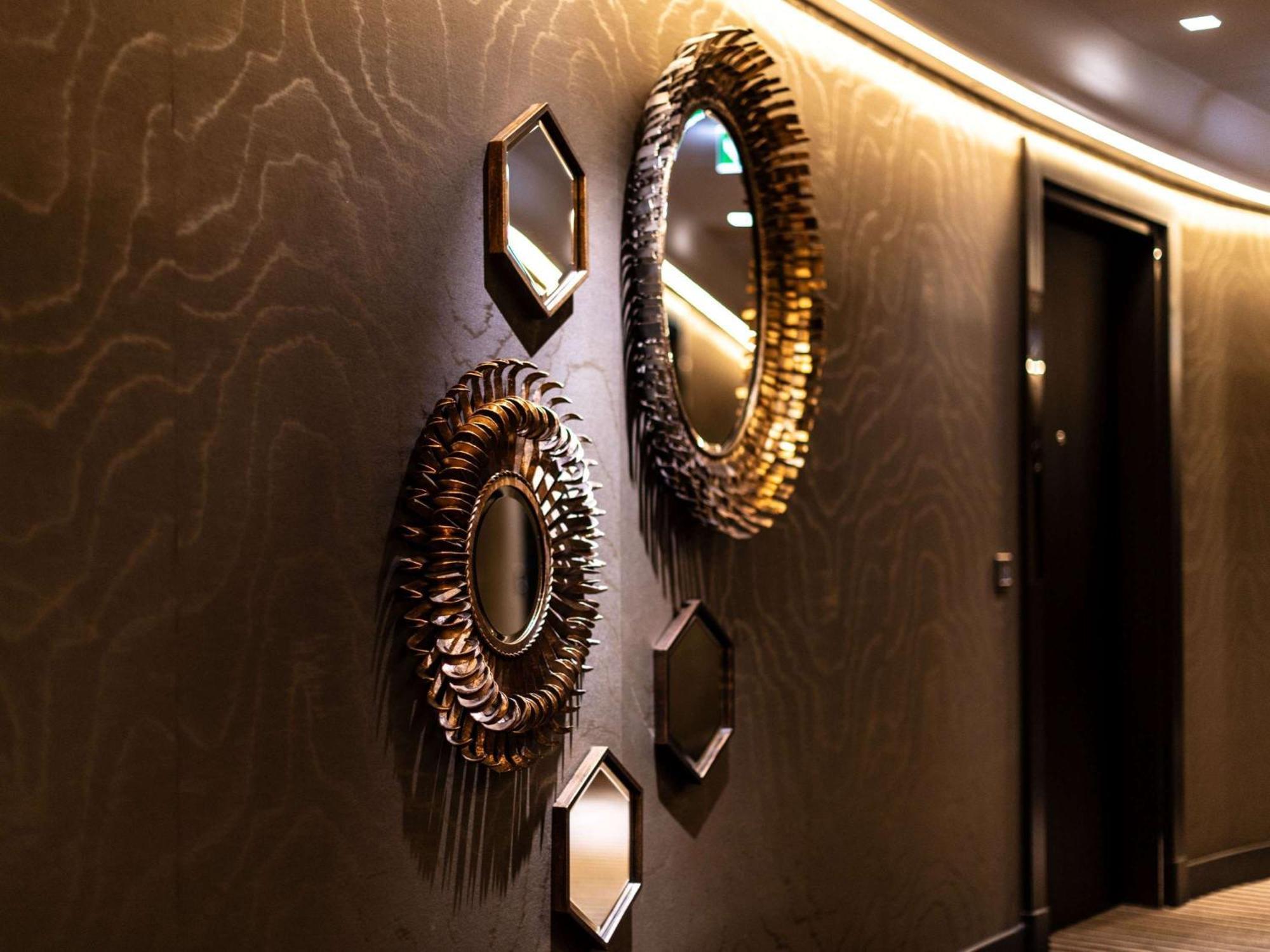 Sofitel Frankfurt Opera Hotel Frankfurt am Main Bagian luar foto The interior of the hotel